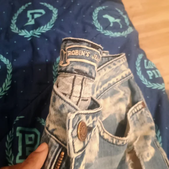 Women's Distressed Blue Jeans